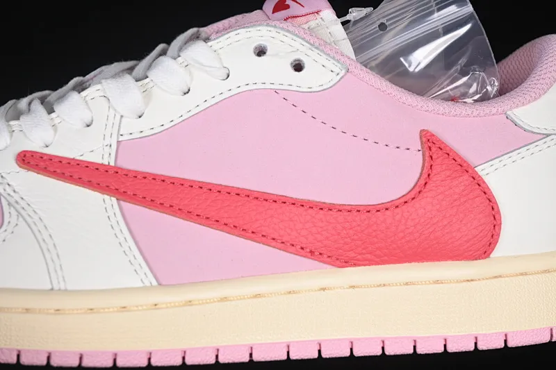 All categories Air Jordan Jordan series basketball shoes Air Jordan 1 Low foreign trade version Travis Scott x Air Jordan 1 Low OG AJ1 Joe 1 joint undercut IQ7604-101